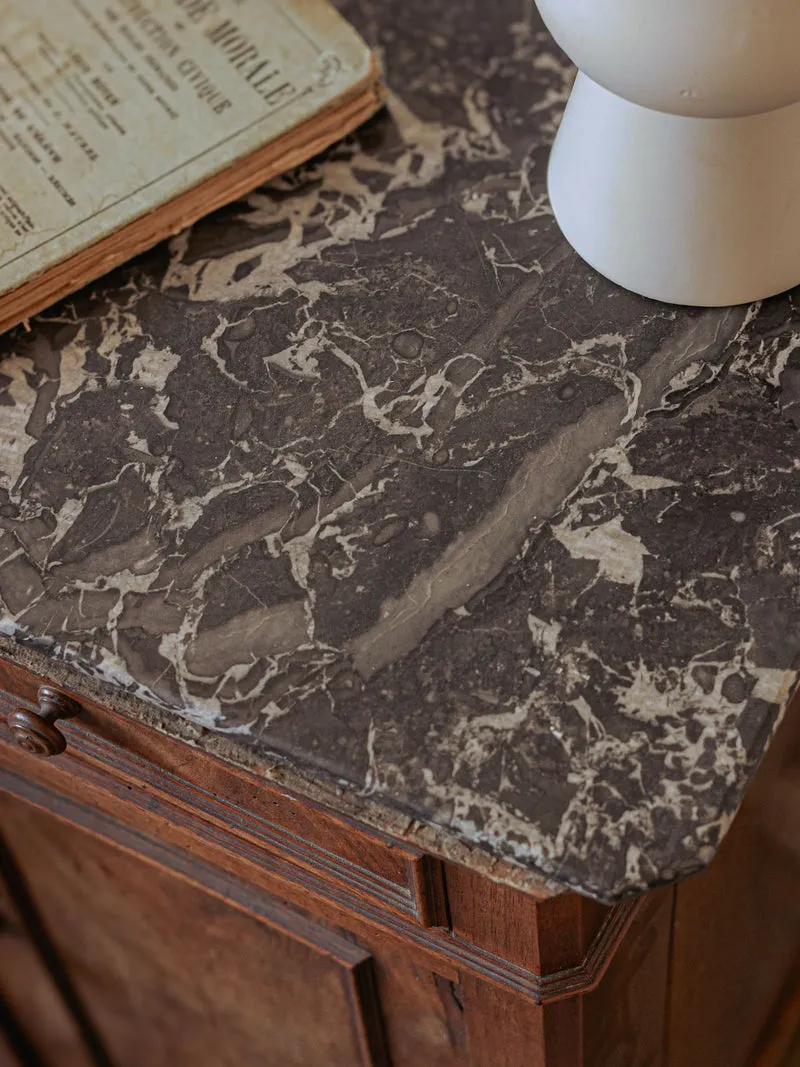 Odile, la table au plateau en marbre de chevet N°1418
