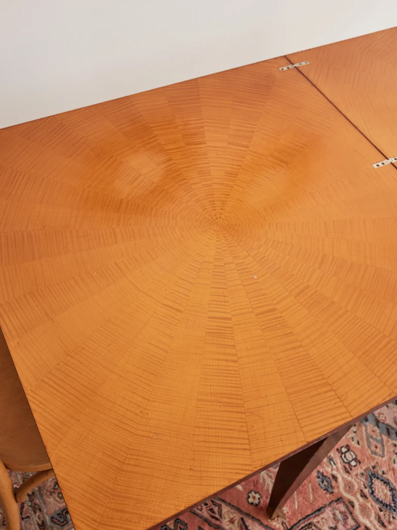 Karla, la table à manger en bois N°1192