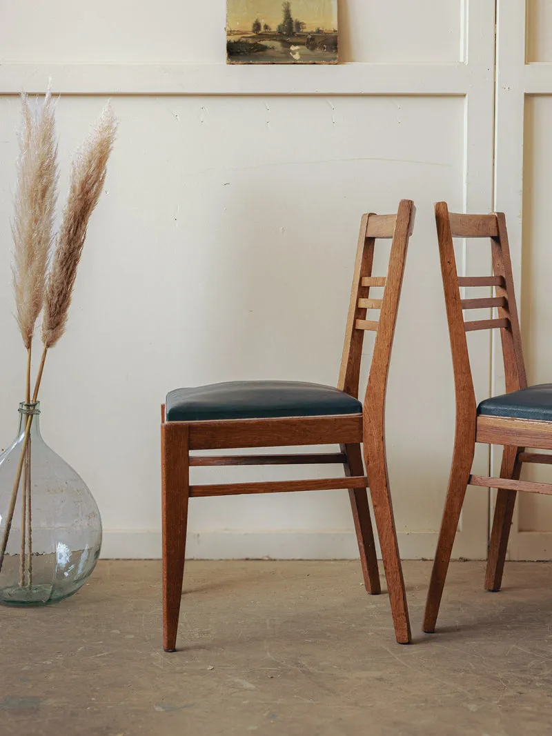 Alma, la paire de chaises mid-century vert cèdre N°1661