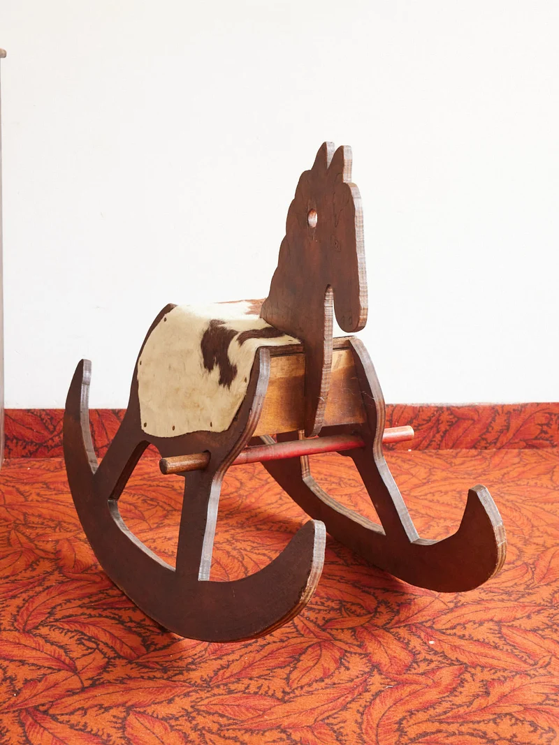 Alix, le cheval en bois N°1080