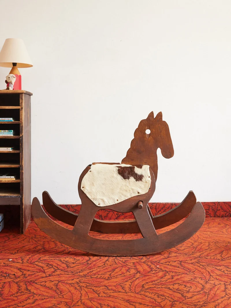 Alix, le cheval en bois N°1080