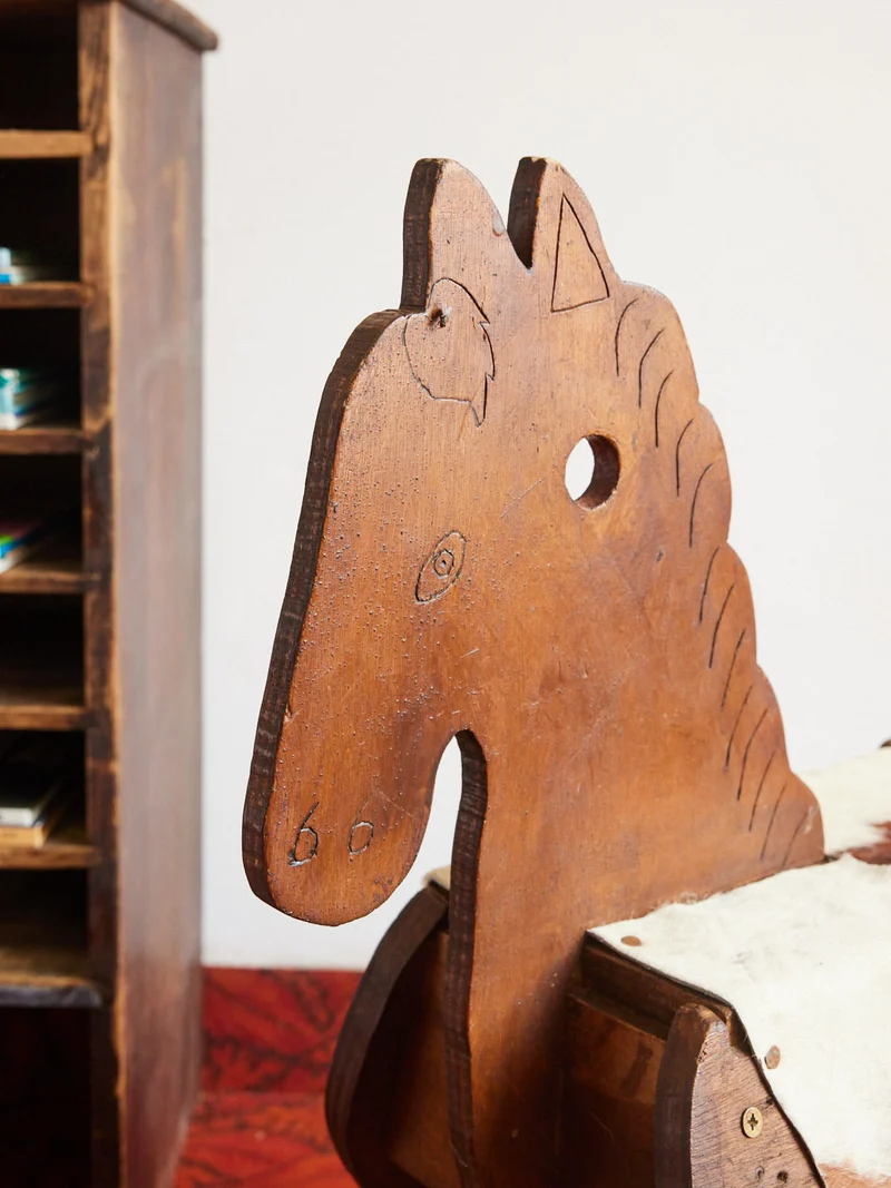 Alix, le cheval en bois N°1080