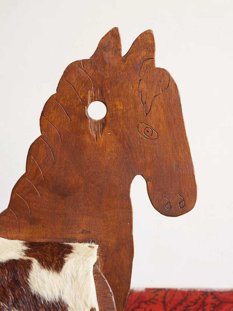 Alix, le cheval en bois N°1080
