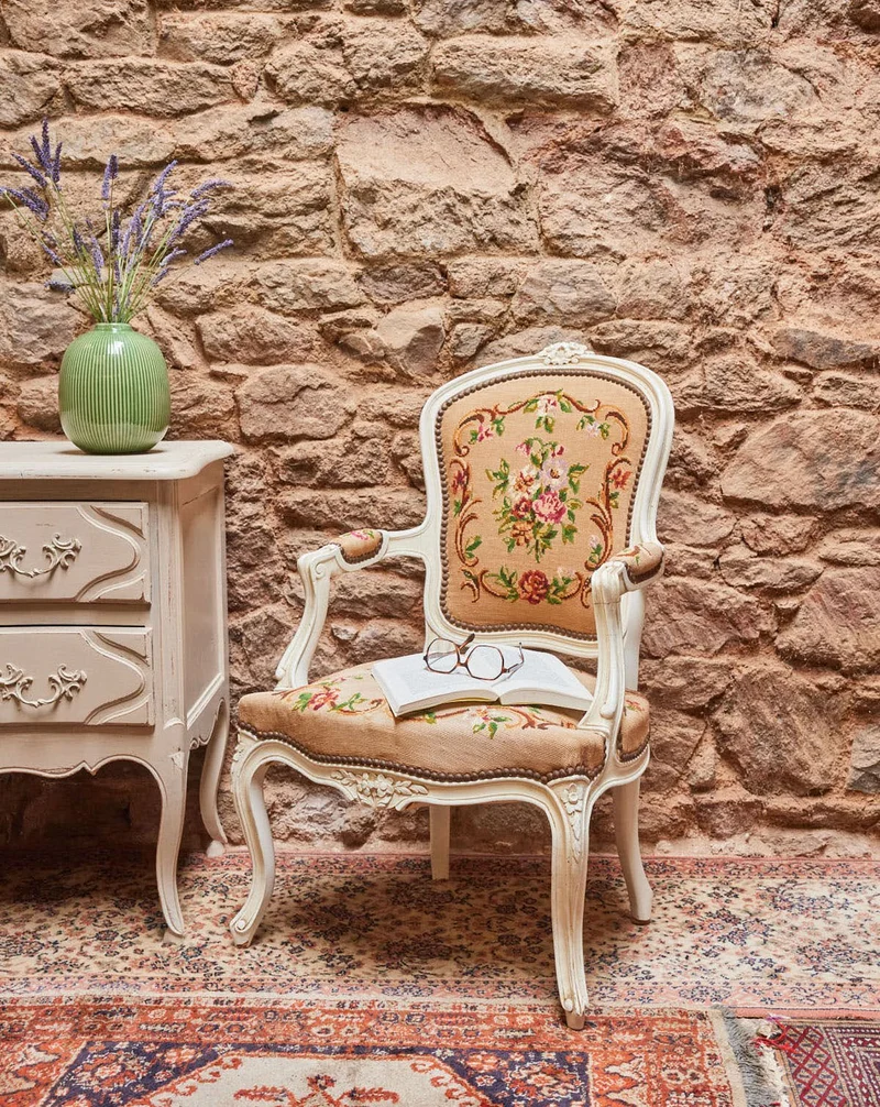 Ernest, le fauteuil cabriolet en bois N°1022