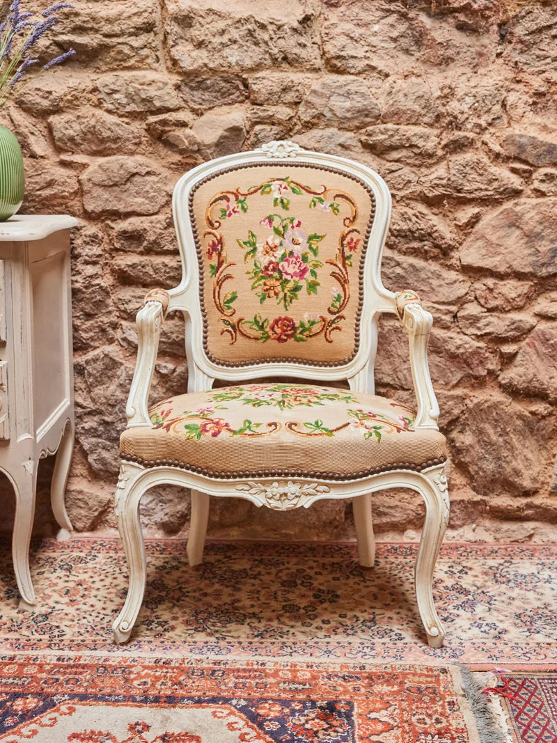 Ernest, le fauteuil cabriolet en bois N°1022
