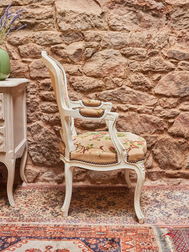 Ernest, le fauteuil cabriolet en bois N°1022