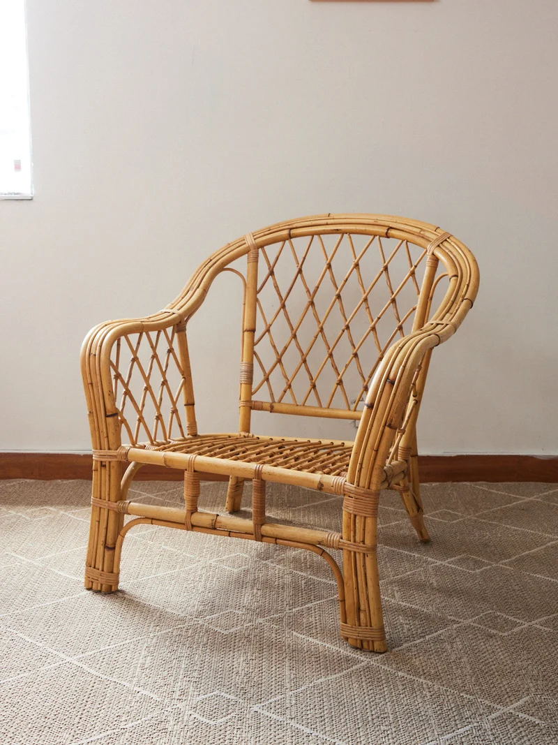 Ernest, le fauteuil en rotin N°1024