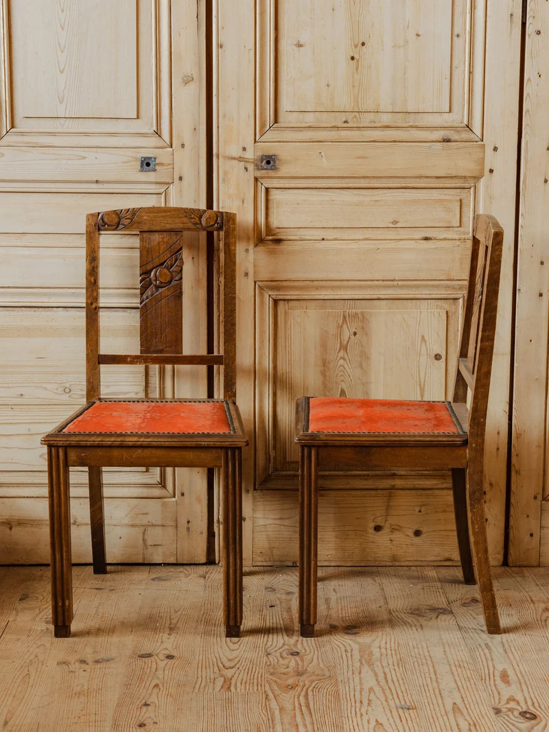 Claude, le lot de 6 chaises en bois et velours rouge N°1352