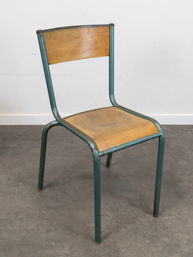 Claude, le lot de 6 chaises d'école N°1366