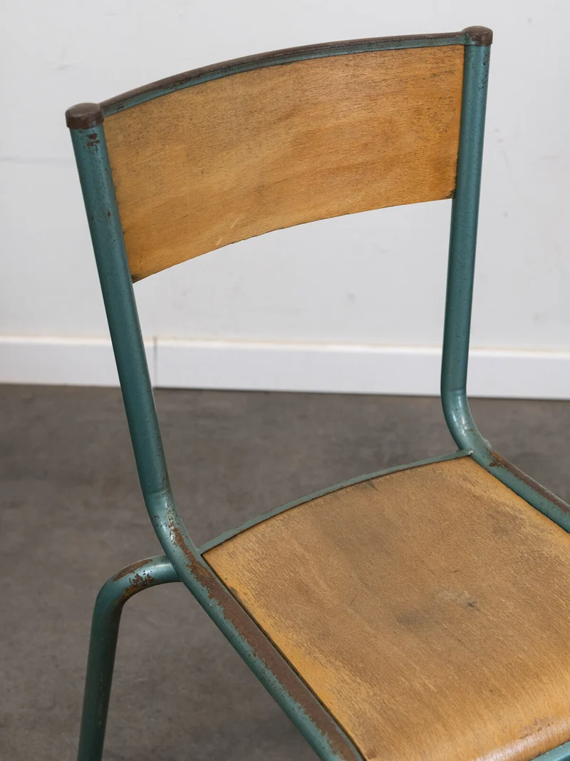Claude, le lot de 6 chaises d'école N°1366