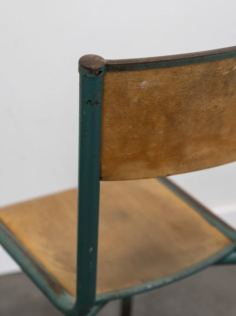 Claude, le lot de 6 chaises d'école N°1366