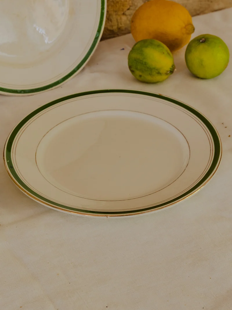 Antoinette, le lot de 7 assiettes en faïence N°300