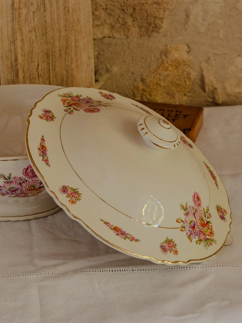 Nestor, la soupière en porcelaine N°670