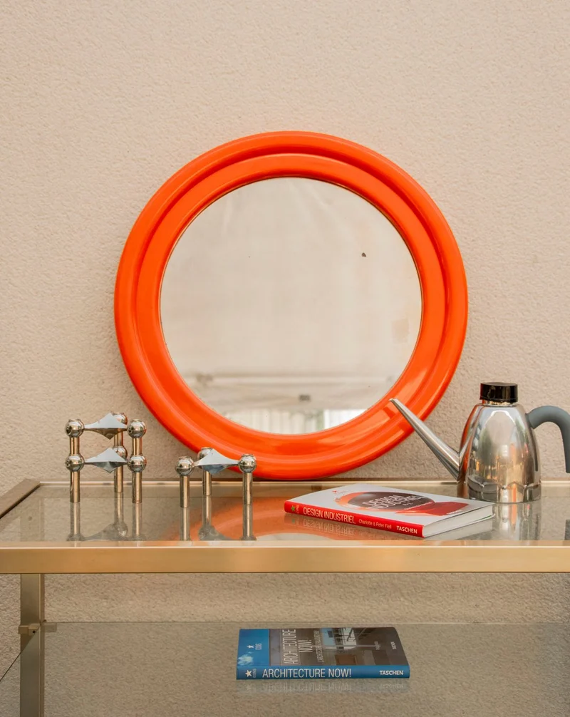 Igor, le miroir italien à l'encadrement orange vif N°1076