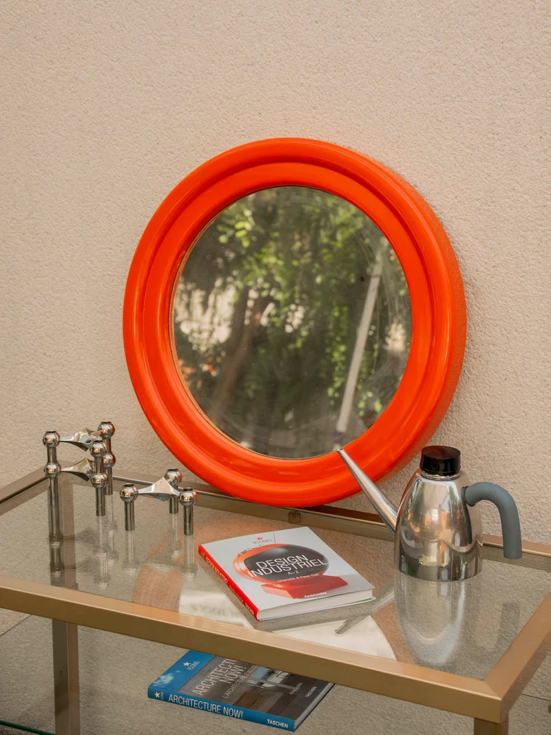 Igor, le miroir italien à l'encadrement orange vif N°1076