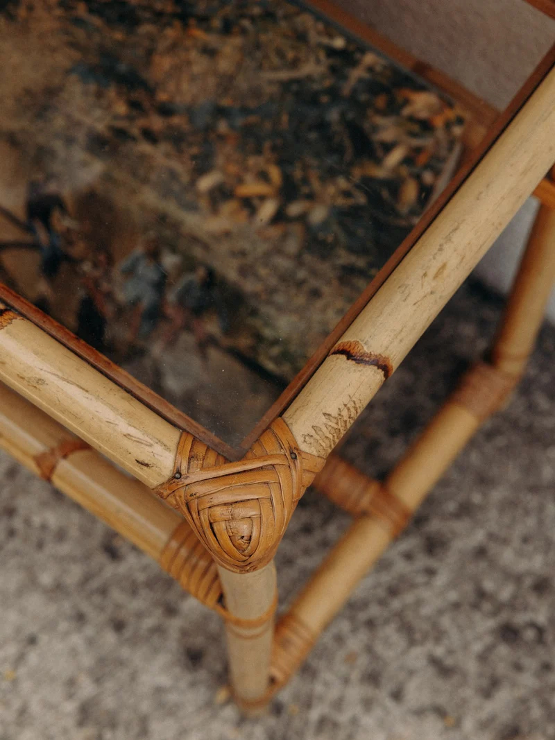 Léonie, la table basse en bambou naturel et verre fumé N°1011