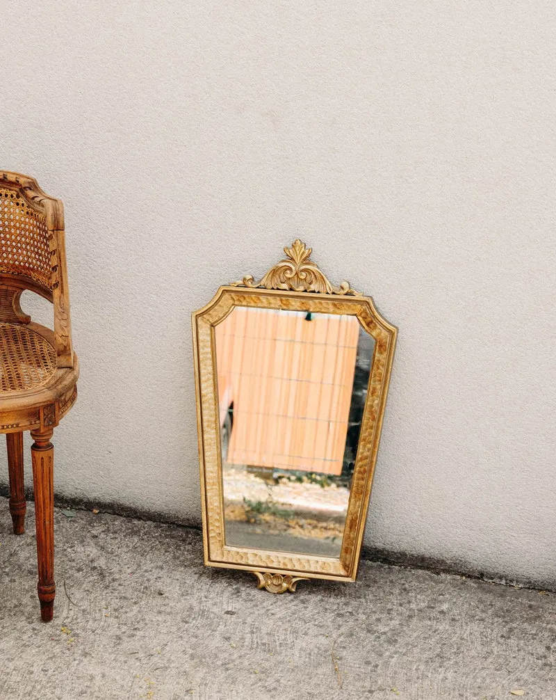 Igor, le miroir ancien au cadre sculpté N°1082