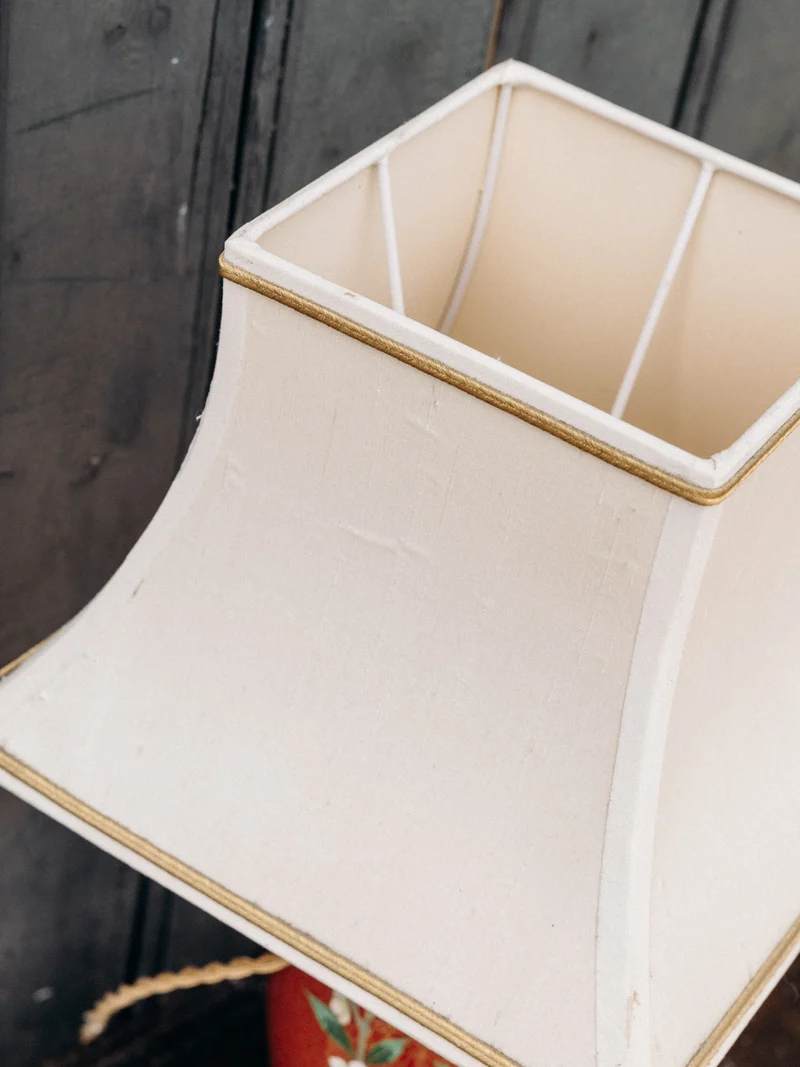 Suzanne, la lampe en céramique à l'imprimé floral N°572