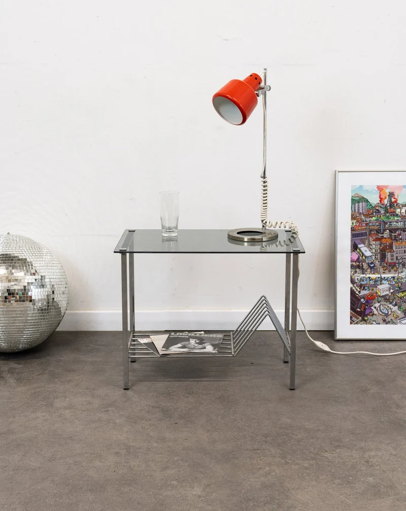 Hanna, la table d'appoint en verre et métal N°1391