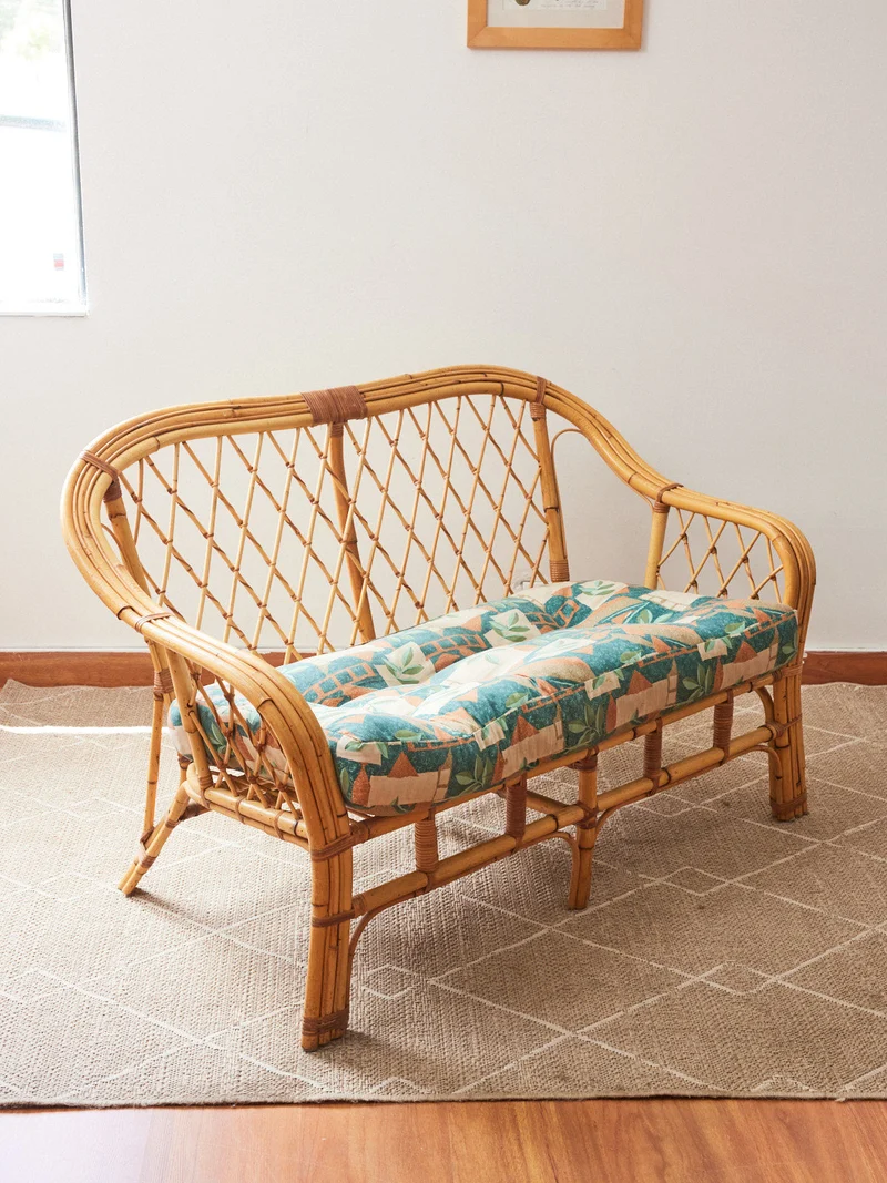 Martine, la banquette en rotin N°52