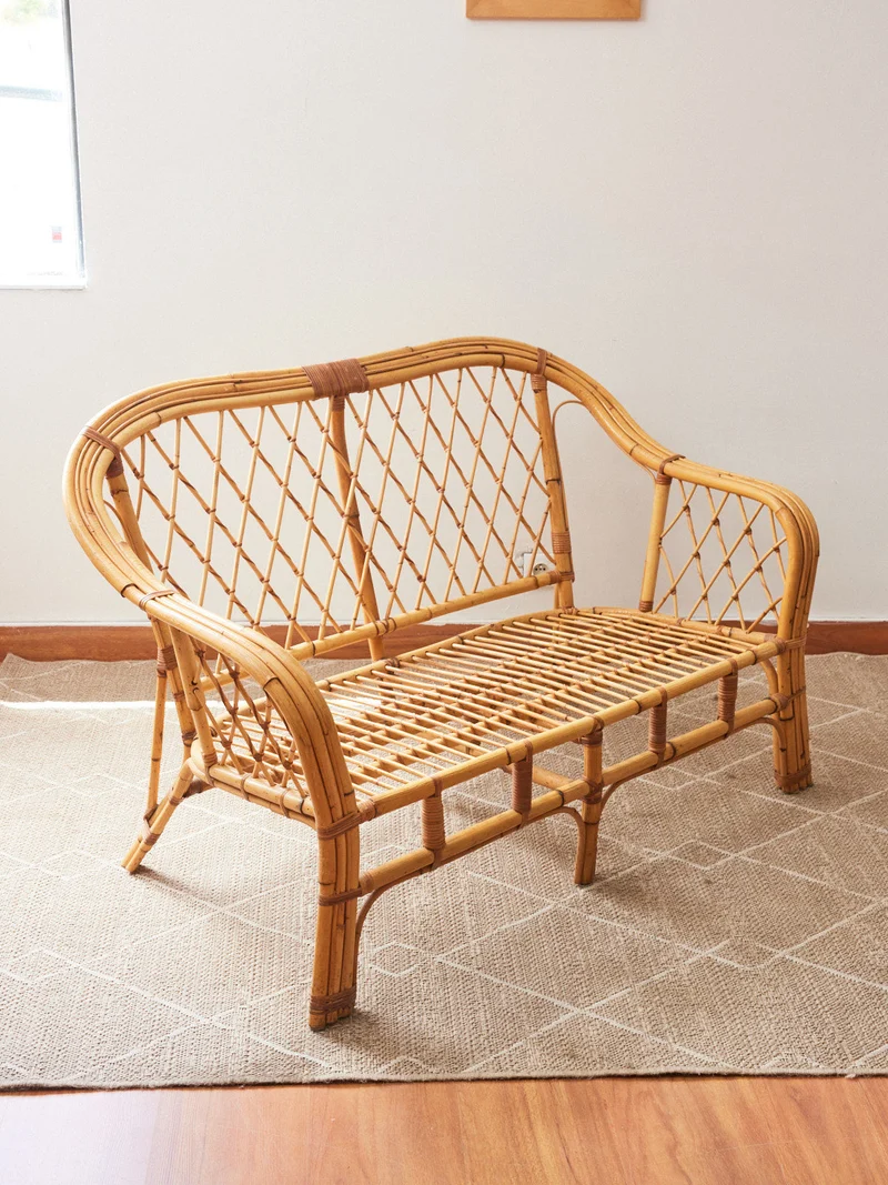 Martine, la banquette en rotin N°52