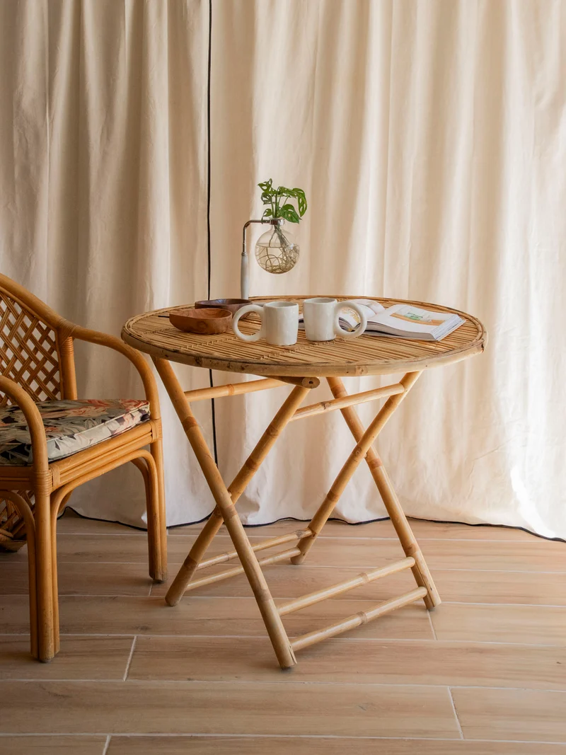 Romy, la table à manger en bambou pliable N°1417