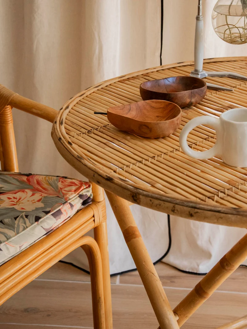 Romy, la table à manger en bambou pliable N°1417