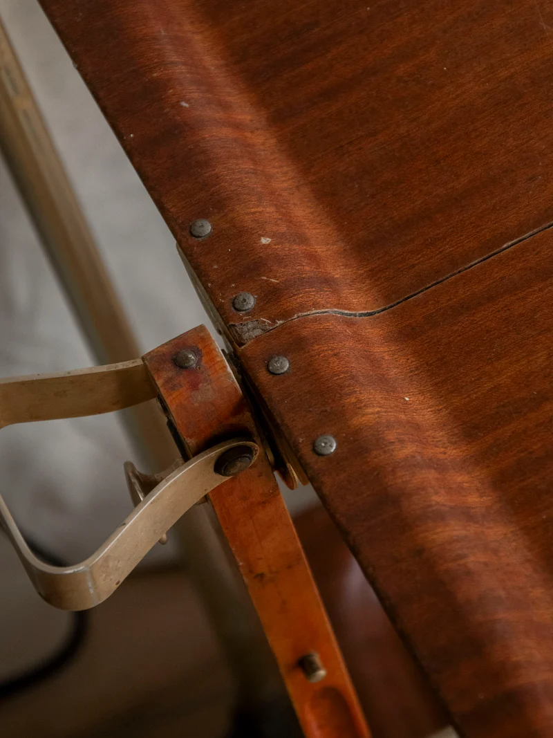 Anouk, la desserte pliante au placage en bois N°334
