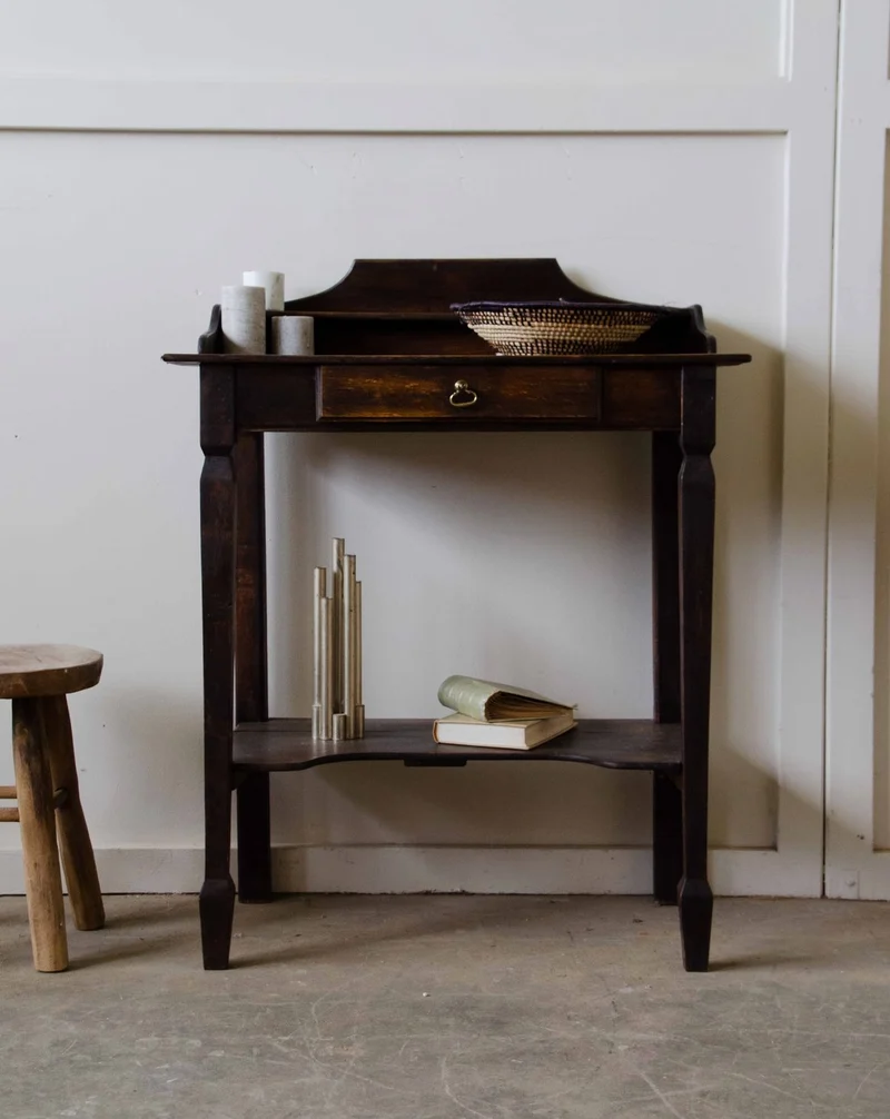 Edouard, le bureau brun foncé N°725