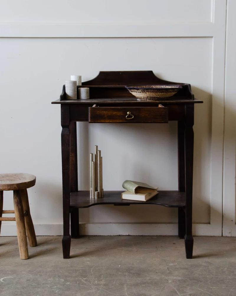 Edouard, le bureau brun foncé N°725