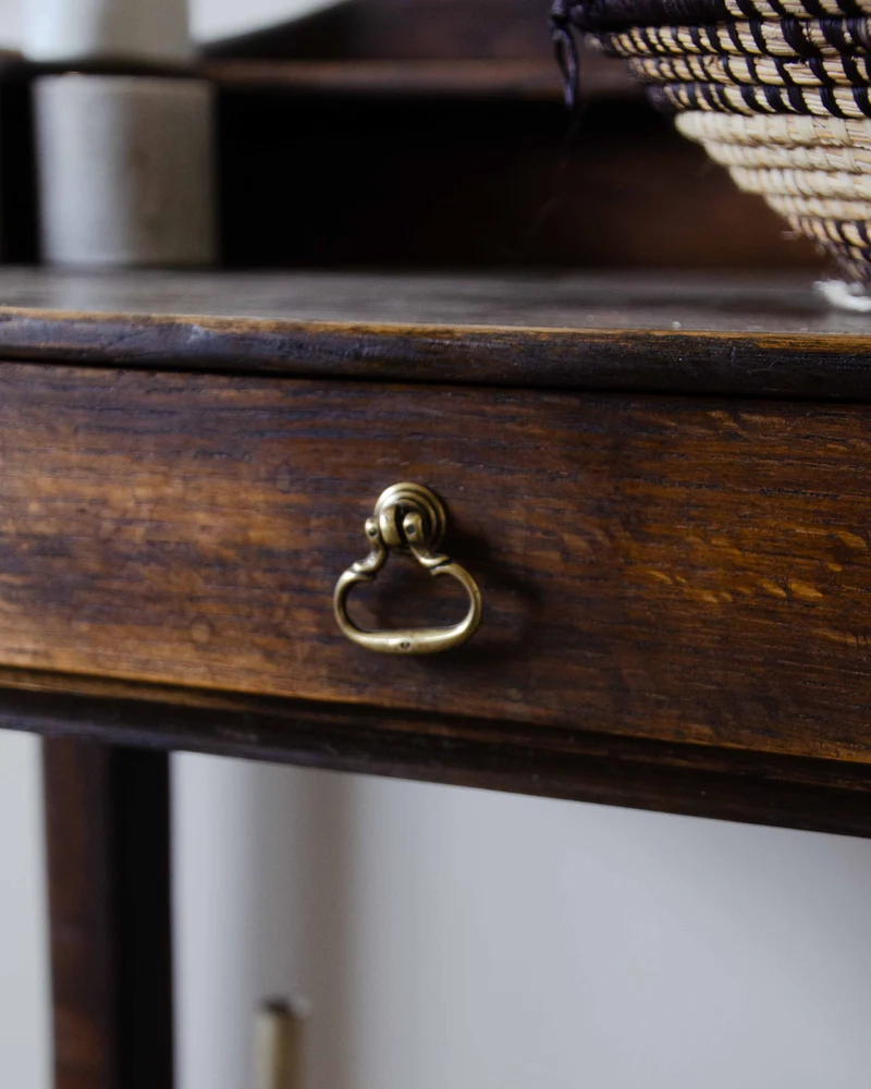 Edouard, le bureau brun foncé N°725