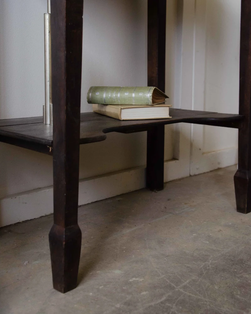 Edouard, le bureau brun foncé N°725