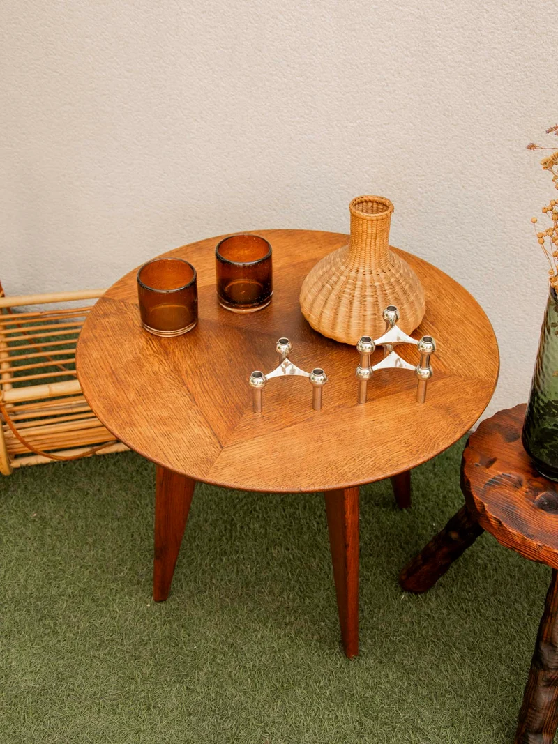 Donna, la table basse aux pieds fuselés N°1050