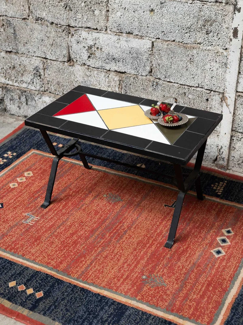 Donna, la table basse colorée d'extérieur N°1047
