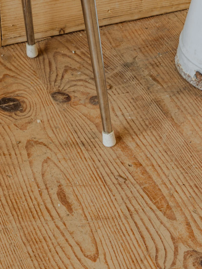 Axel, le tabouret chromé et vert N°692