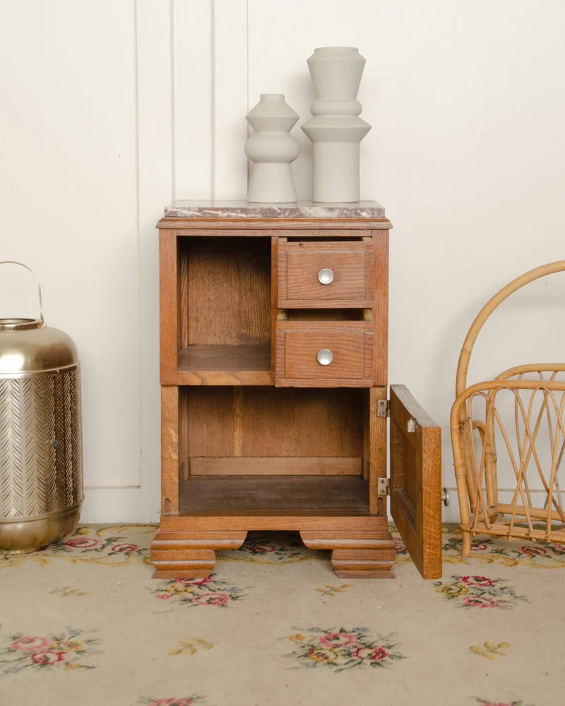 Odile, la table de chevet au plateau en marbre N°1383