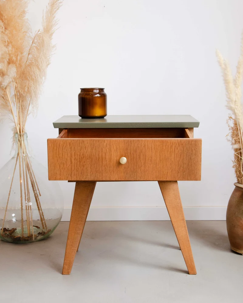Odile, la table de chevet en bois N°1400
