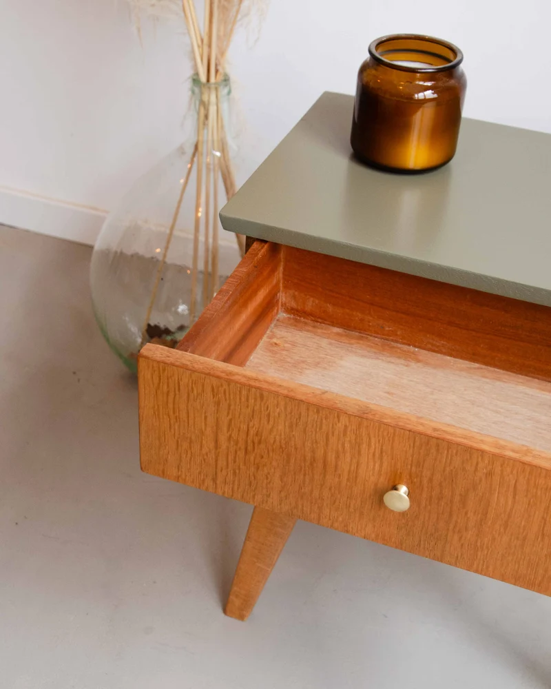 Odile, la table de chevet en bois N°1400