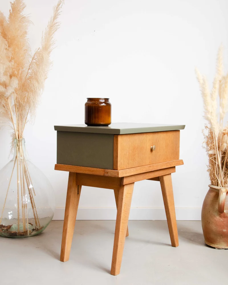 Odile, la table de chevet en bois N°1400