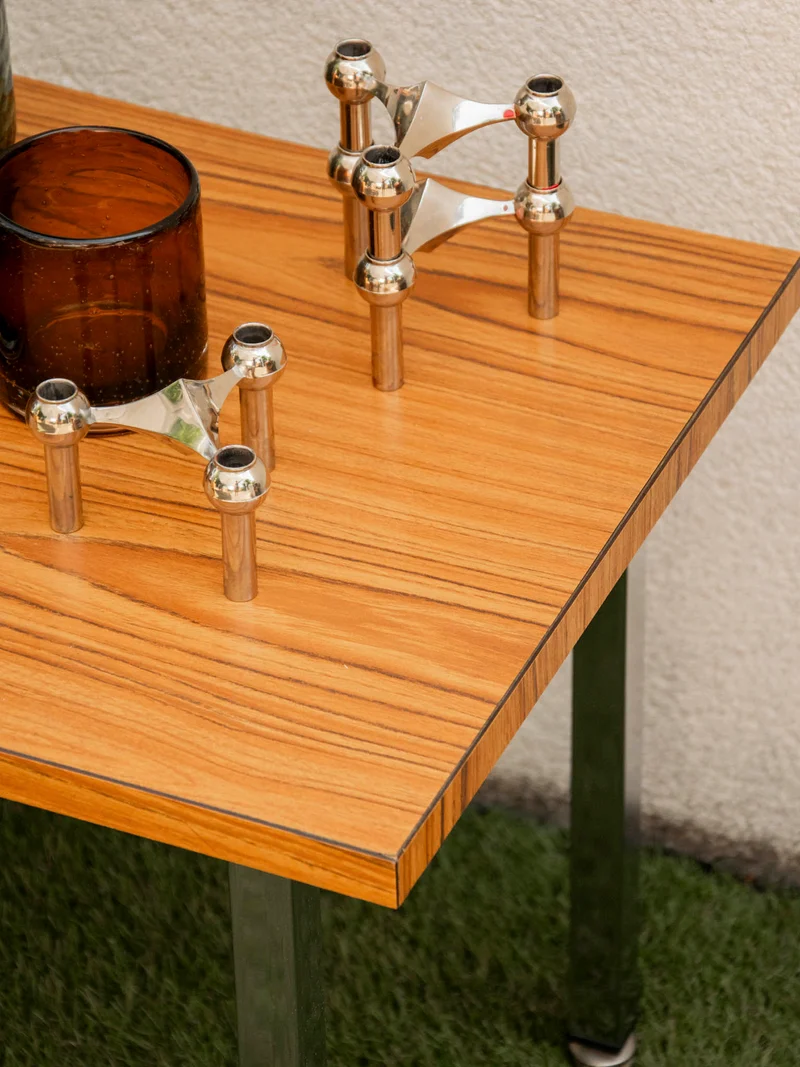 Hanna, la table d'appoint au design seventies rétro N°1382