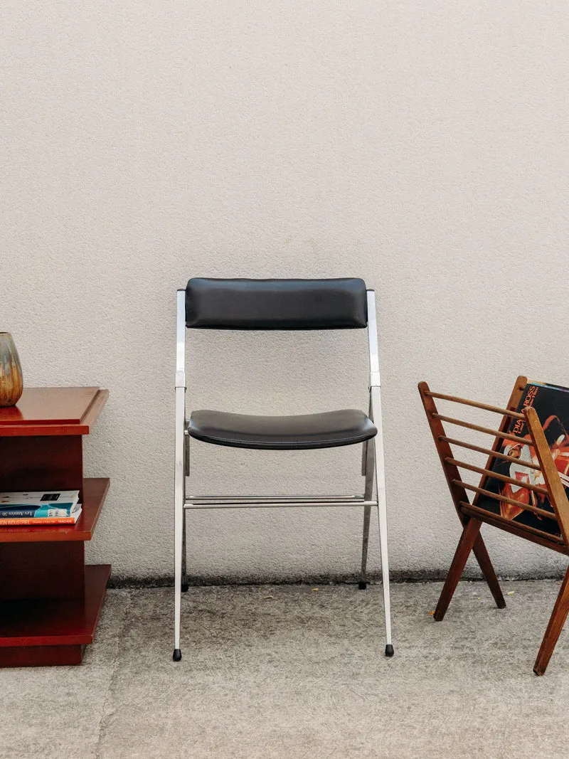 Alma, la chaise pliante des années 70 en simili cuir N°1653