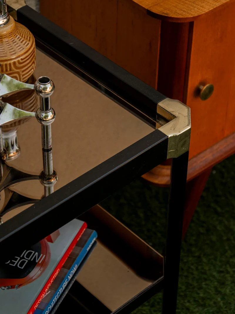 Hanna, la table d'appoint au design emblématique N°1389