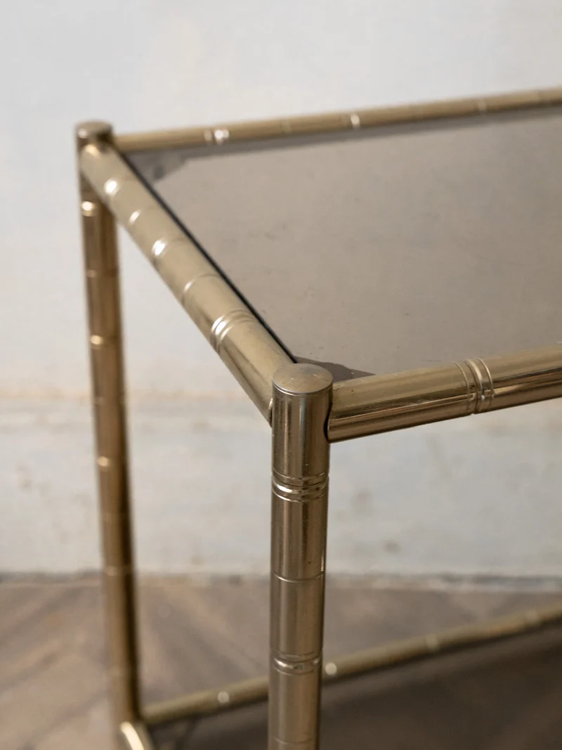 Hanna, la table d'appoint en verre et métal N°1387