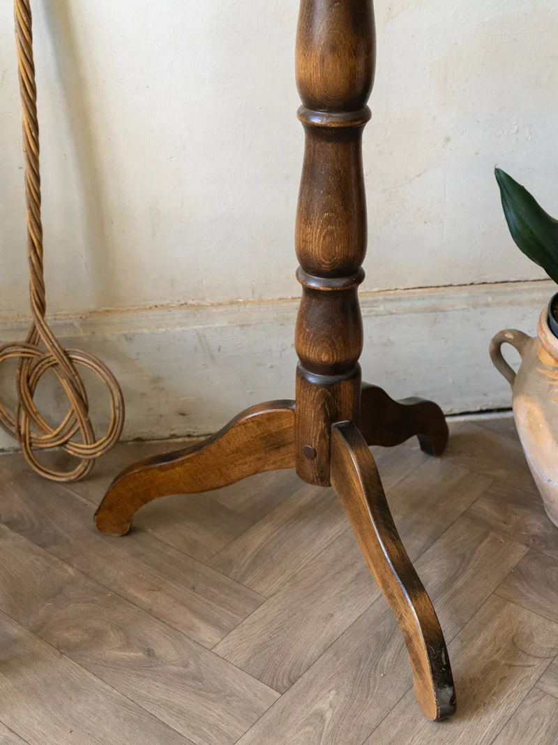 Max, le porte-manteau en bois tourné N°368