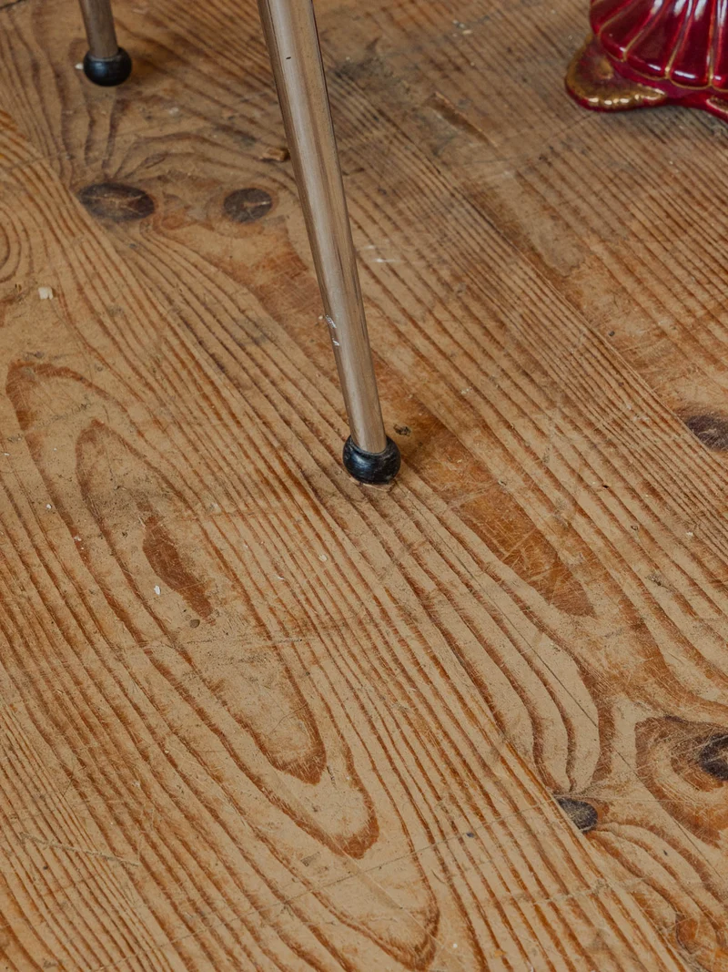 Axel, le tabouret en formica N°691