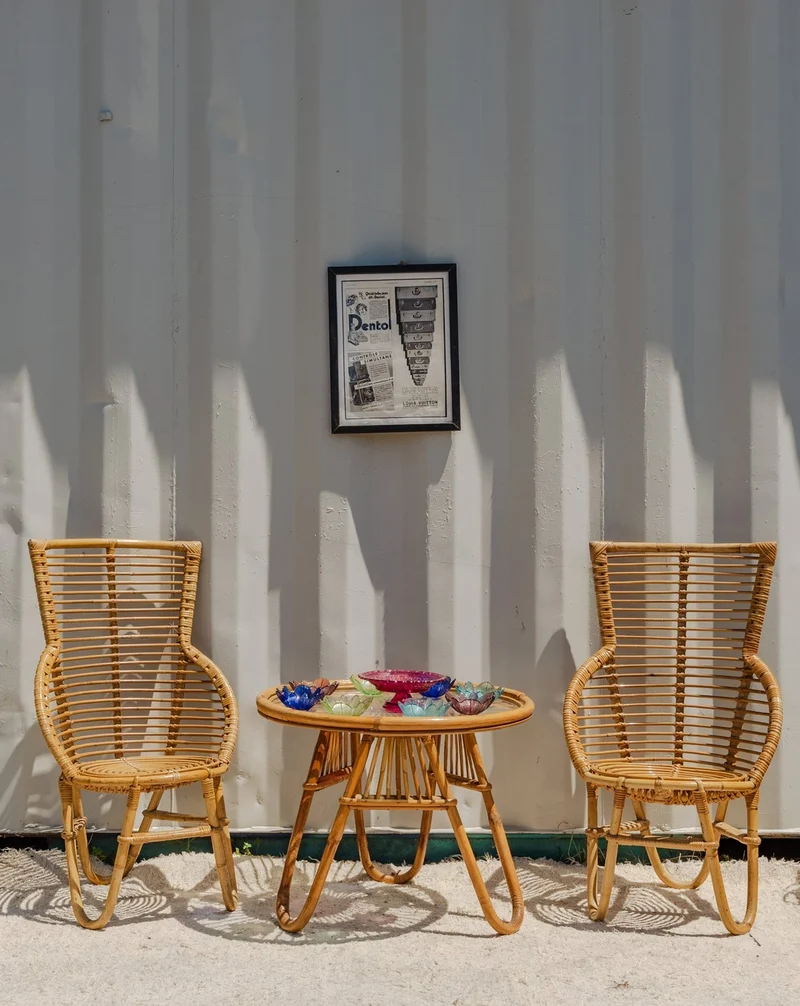 Ange, l'ensemble de table et fauteuils en rotin N°24
