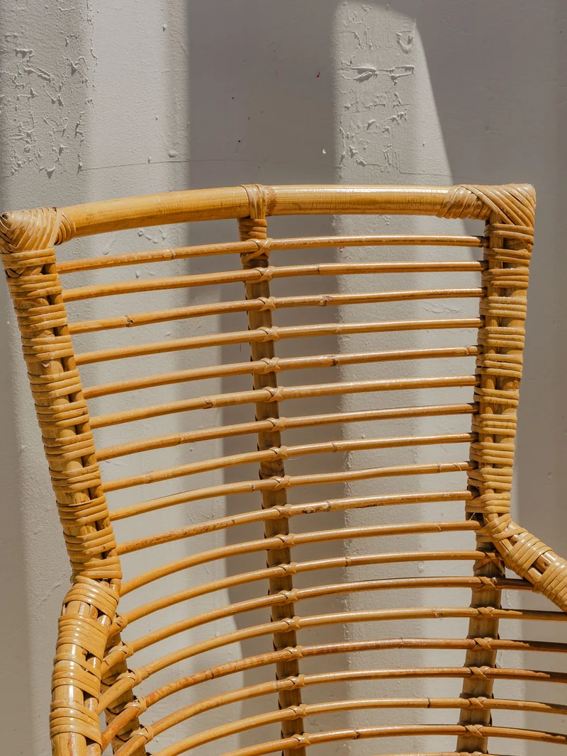 Ange, l'ensemble de table et fauteuils en rotin N°24