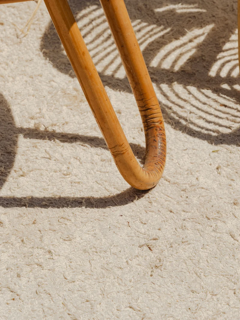 Ange, l'ensemble de table et fauteuils en rotin N°24