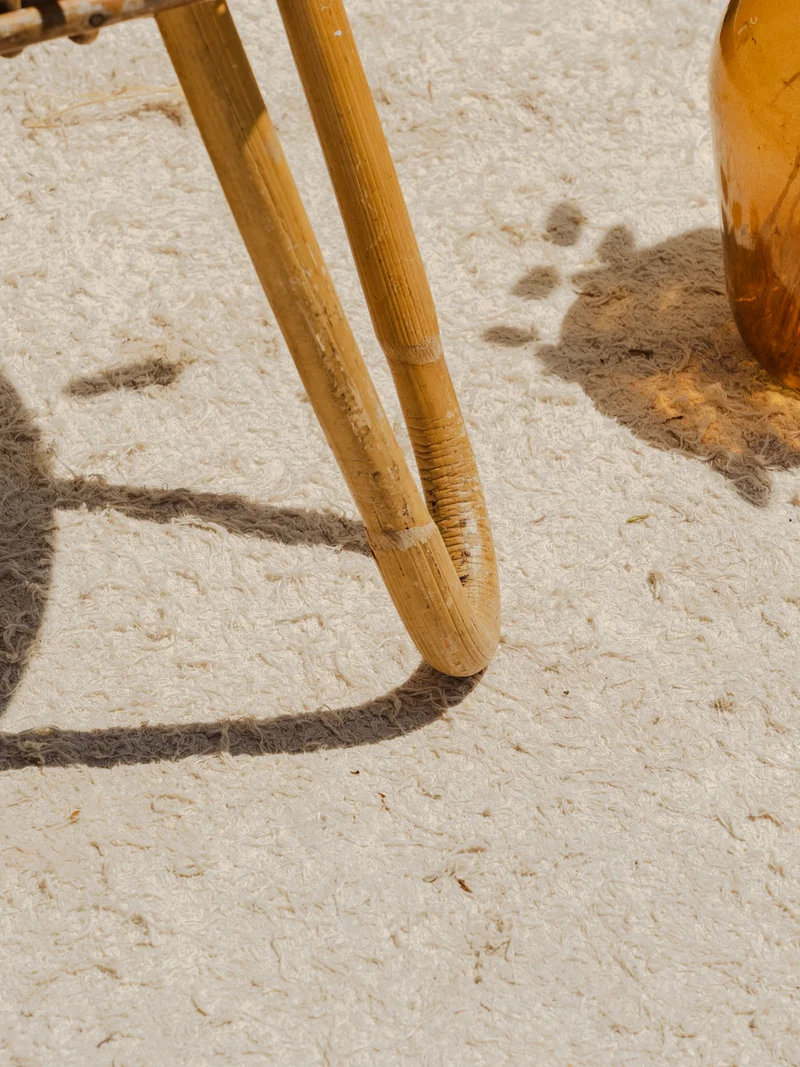 Francine, la table d'appoint en rotin N°1039