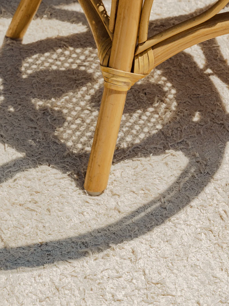 Francine, la table d'appoint en rotin et bambou N°1037